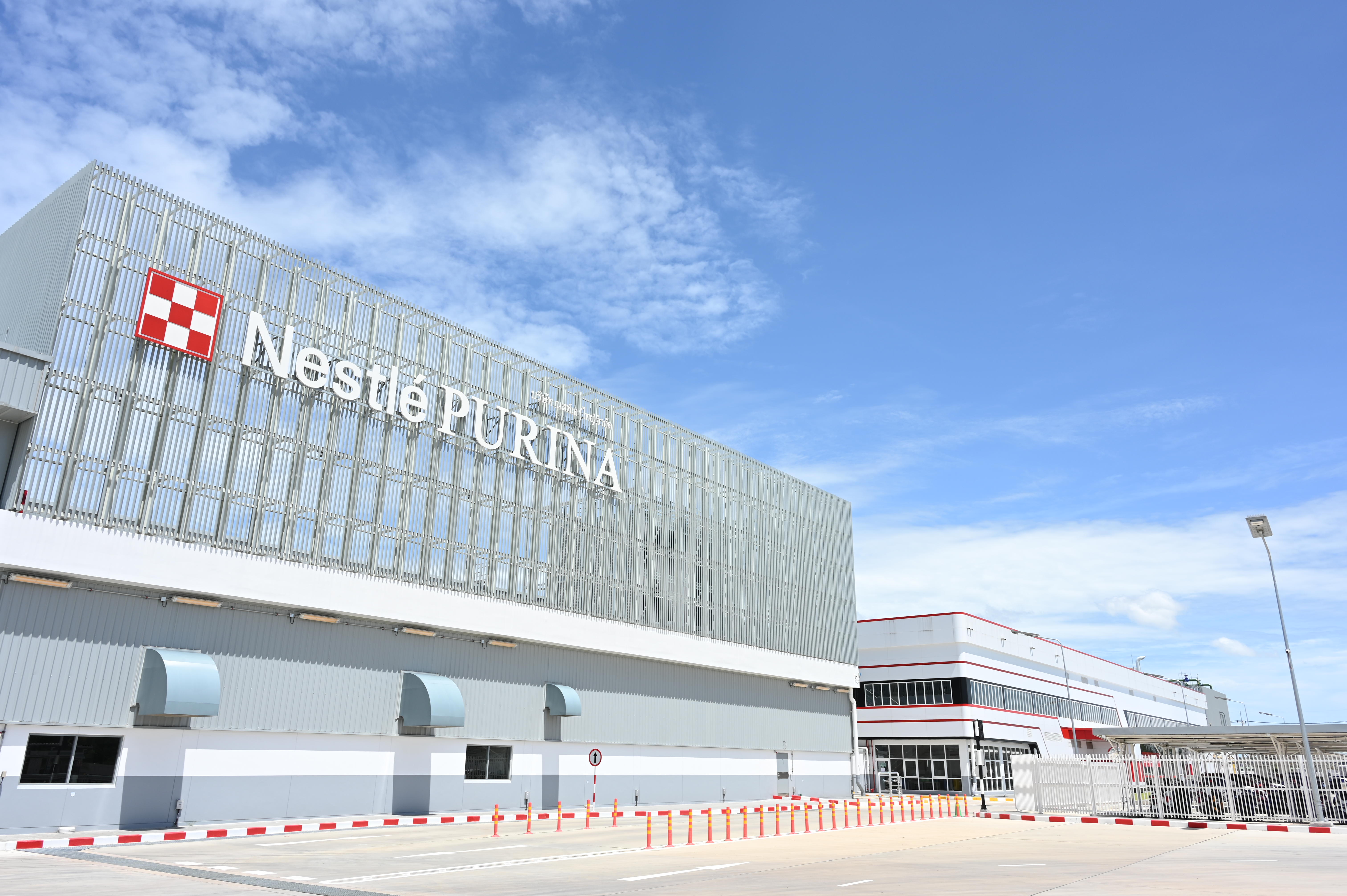 โรงงานสุราษฎร์ธานี โรงงานผลิตน้ำดื่มล้ำสมัย