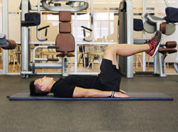 ท่ารีเวิร์ส ครันช์ (Reverse Crunch)