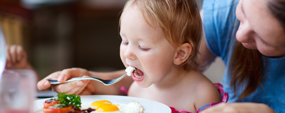tasty-healthy-nutrition-family