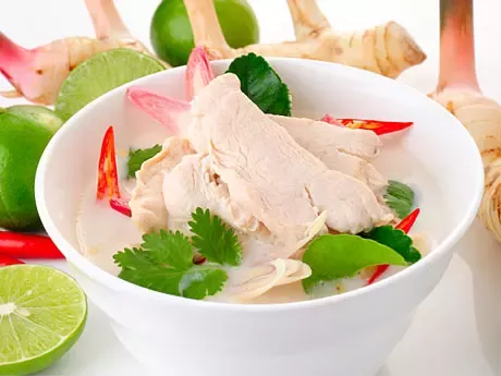 ต้มข่าไก่