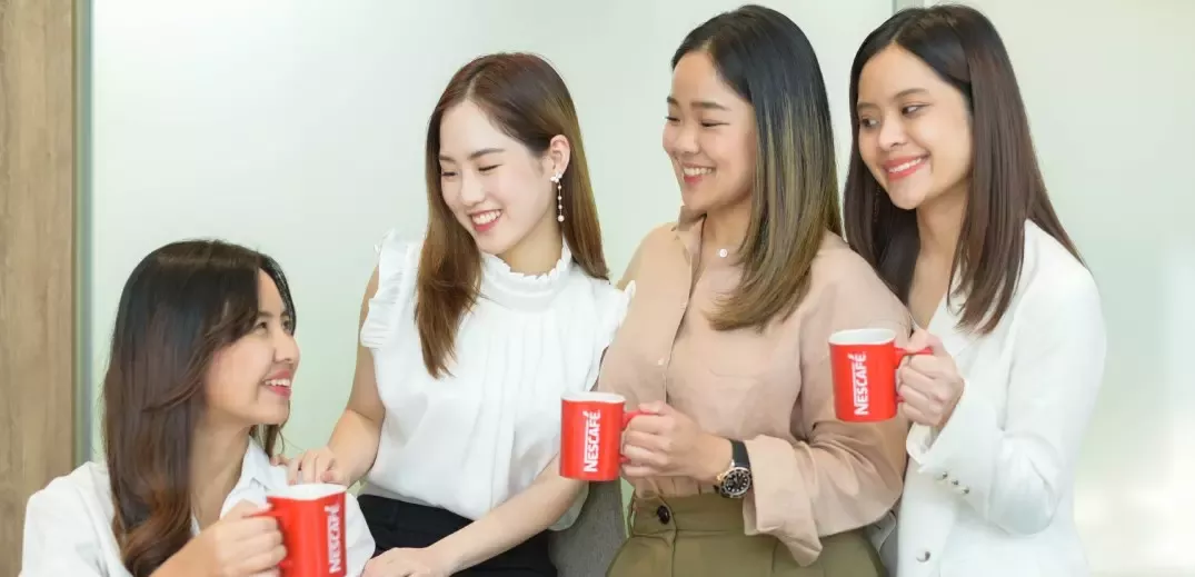 girls drinking coffee
