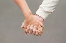 เพราะรักจึงจูงมือ
